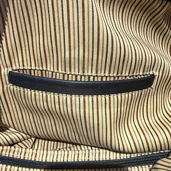 Vera Pelle Tuscany Leather Yvette Soft Leather Hobo Bag, Handmade in Italy - Picture 10 of 11